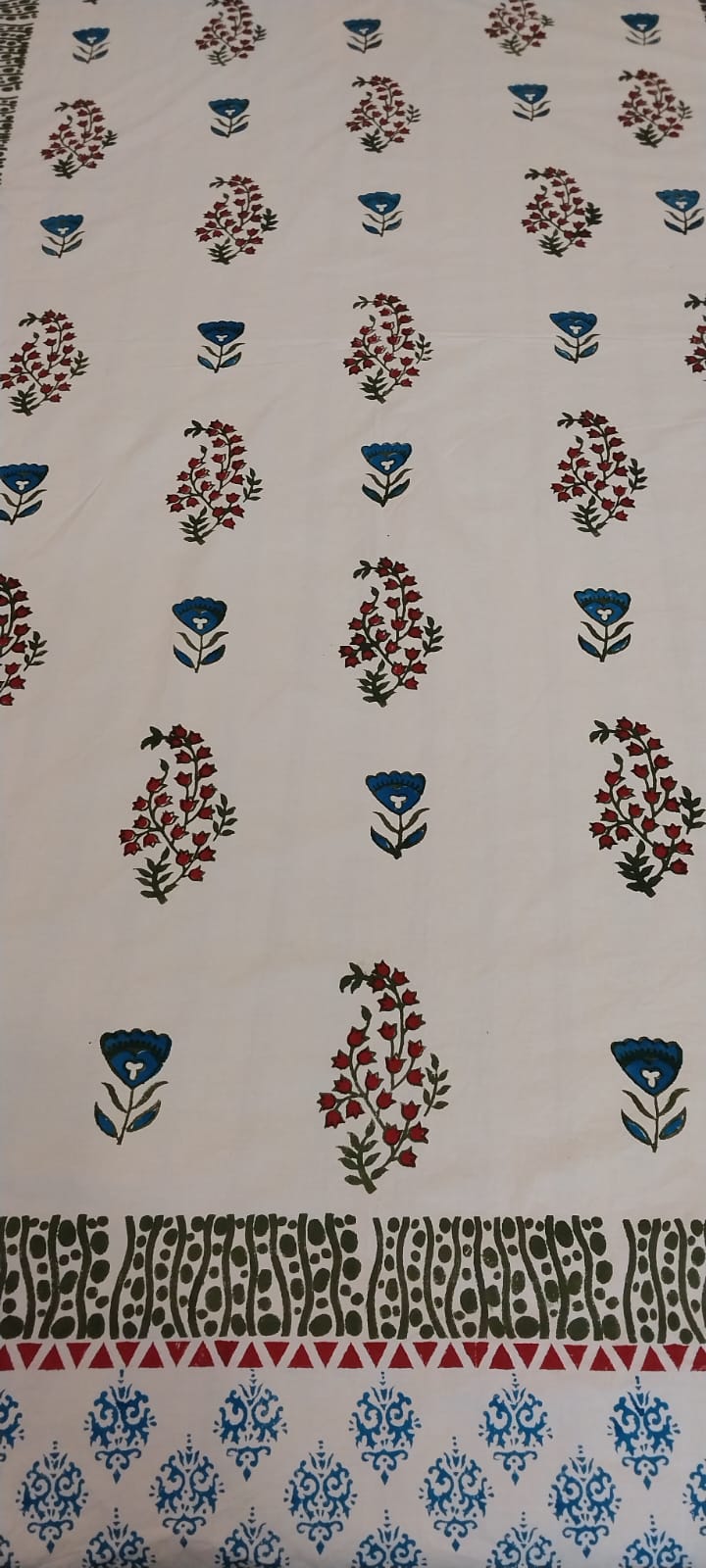 Sheetal – Hand Block Printed Diwan Bedsheet Set