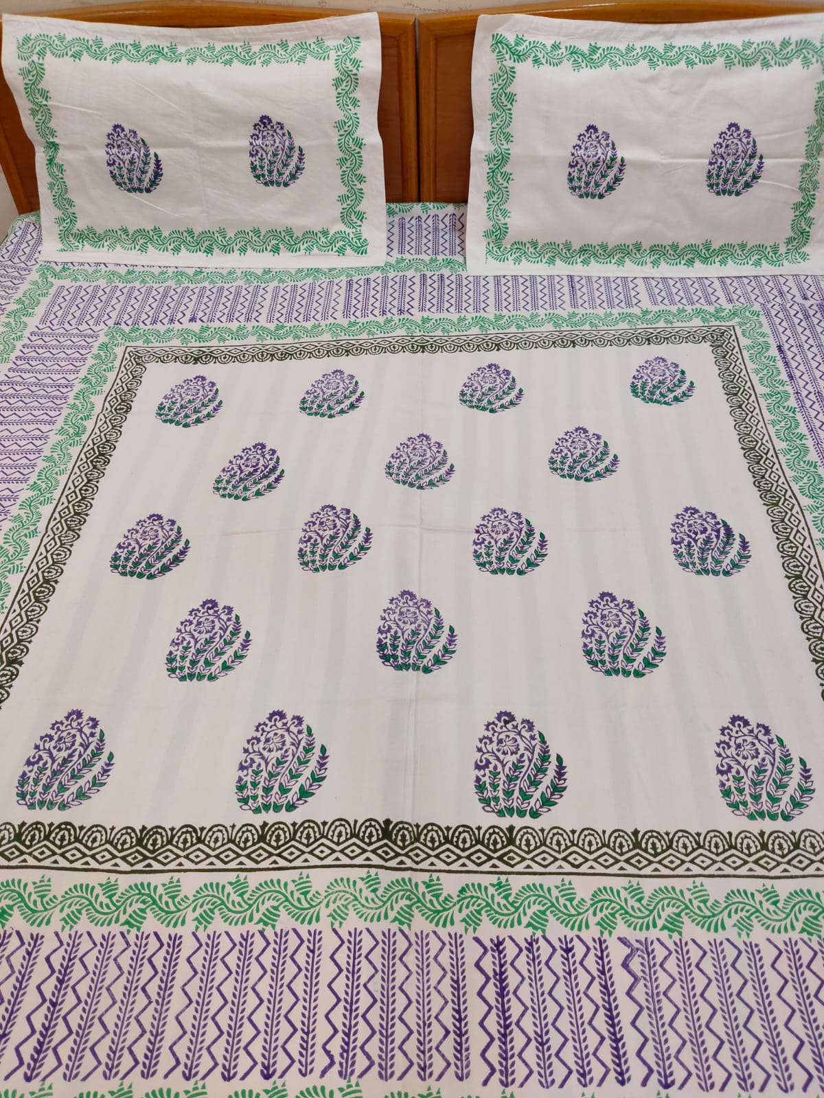 Amethyst – Hand Block Printed Double Bedsheet Set