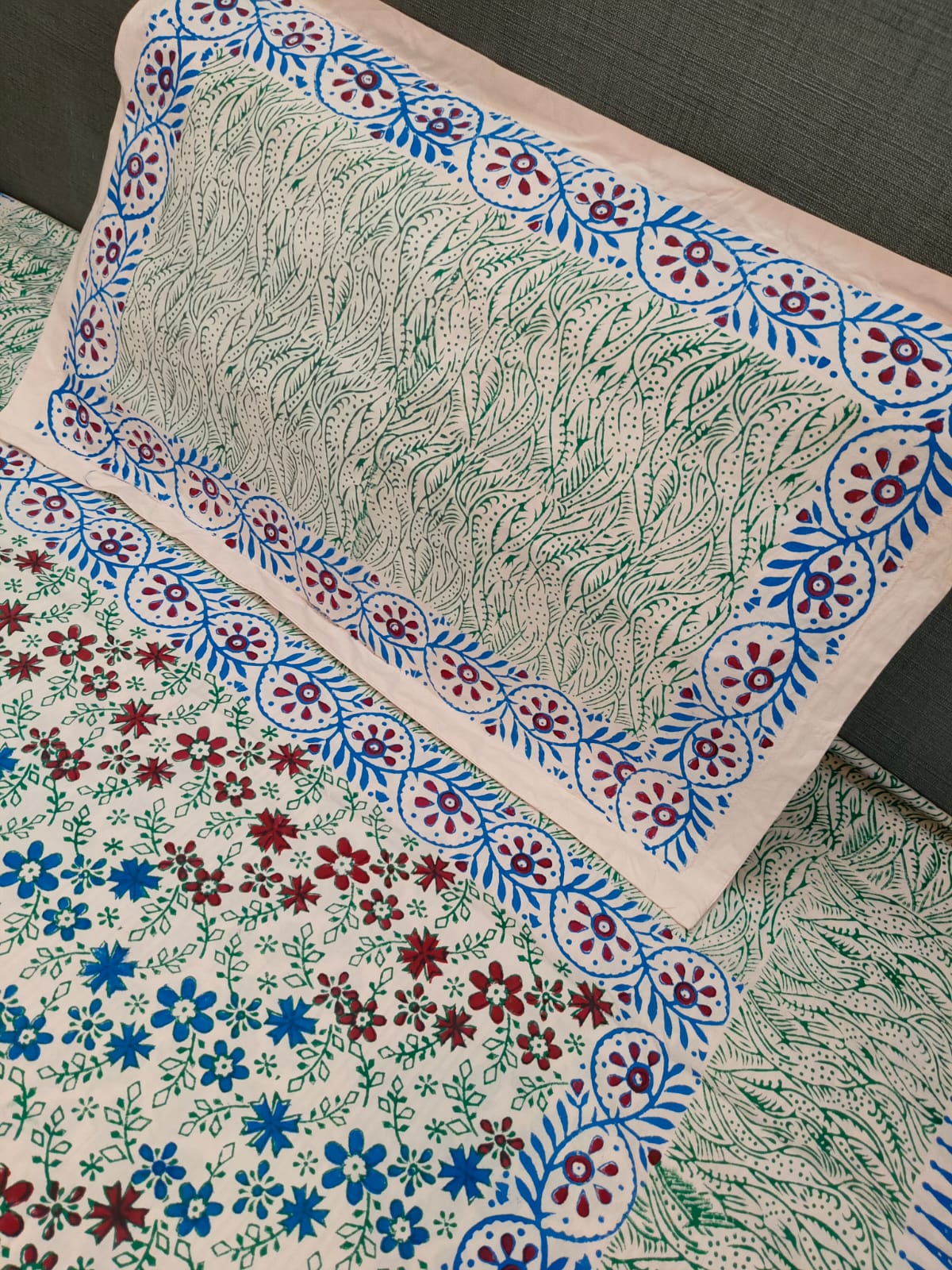 Floral Charm – Hand Block Printed Single Bedsheet Set (Large)