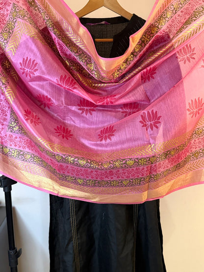 Padma – Pink Floral Chanderi Silk Dupatta