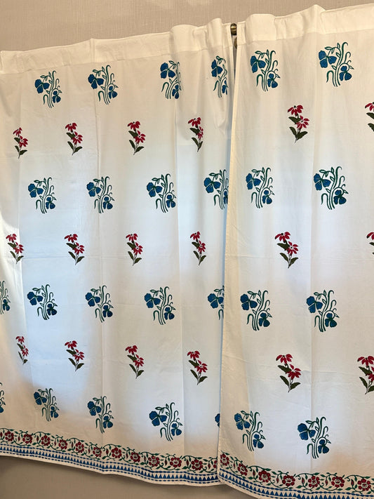 Aangan – Set of 2 Hand Block Printed Cotton Window Curtains