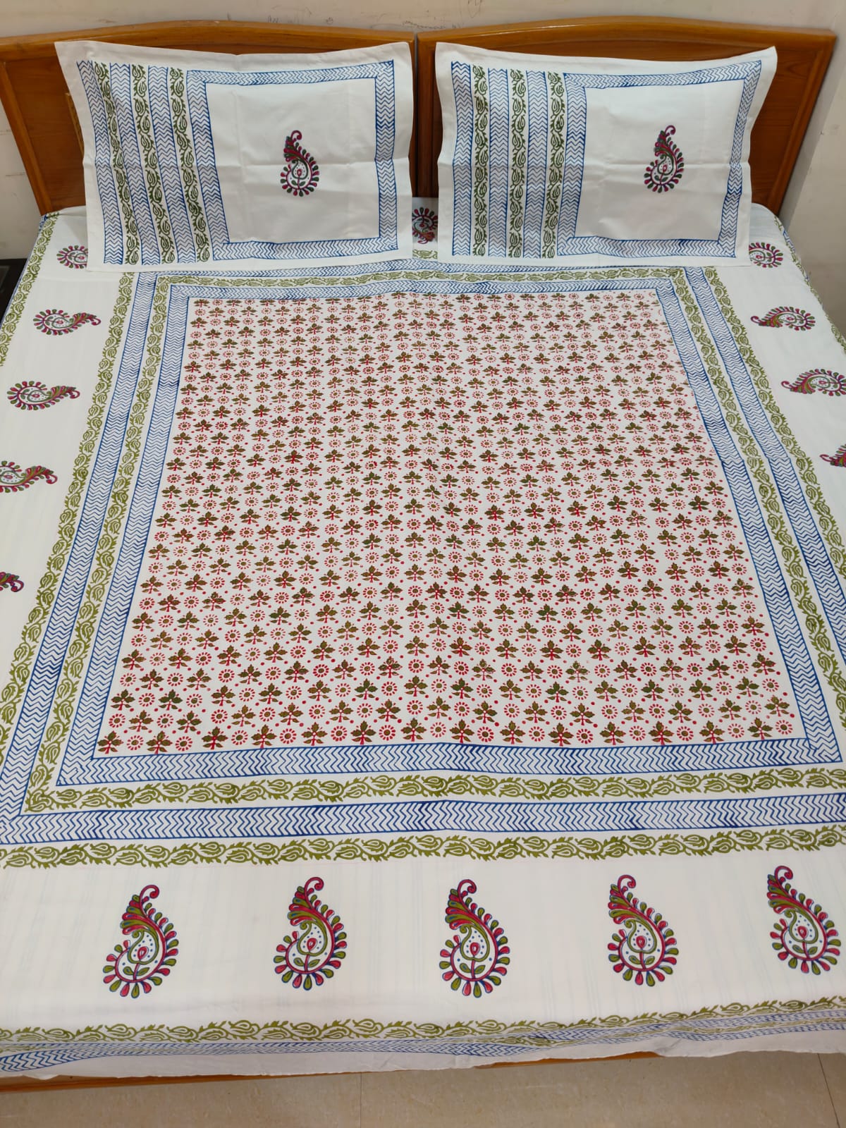 Chitrani – Hand Block Printed Double Bedsheet Set