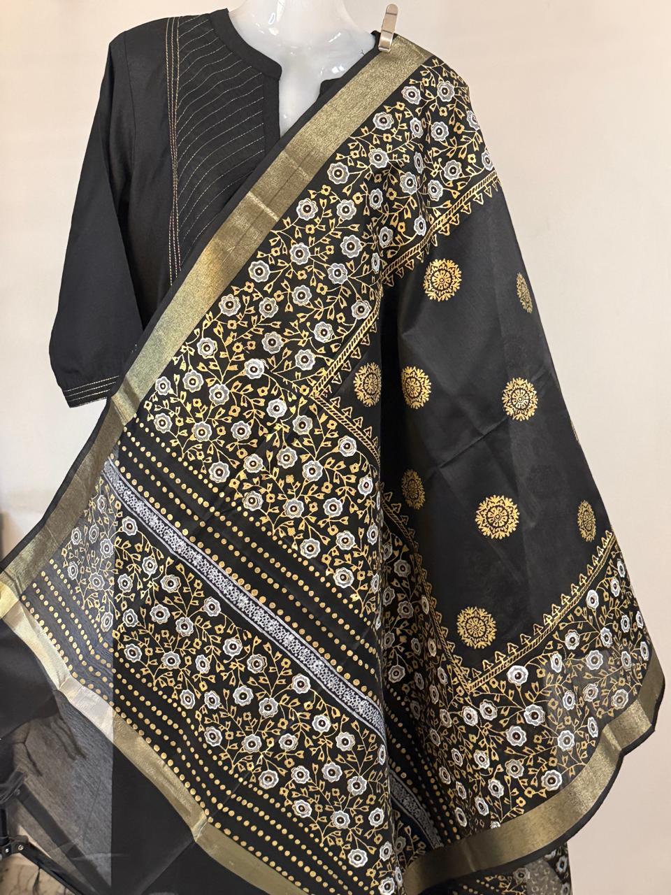 Sunehri Shaam – Black Chanderi Silk Dupatta