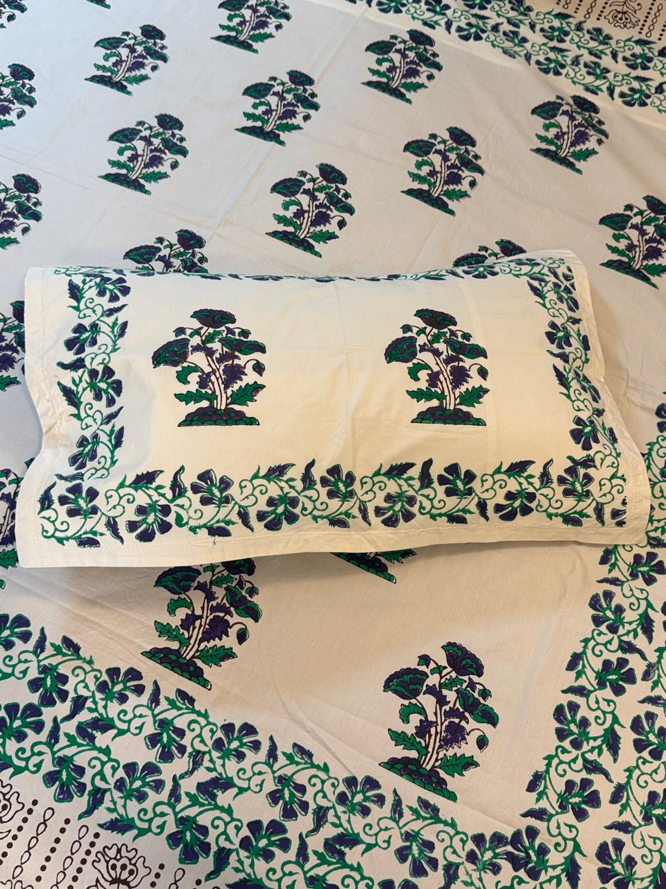 Ivira – Hand Block Printed Cream Coloured Double Bedsheet Set