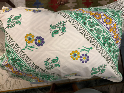 Titli 🦋 – Hand Block Printed Double Bedsheet Set