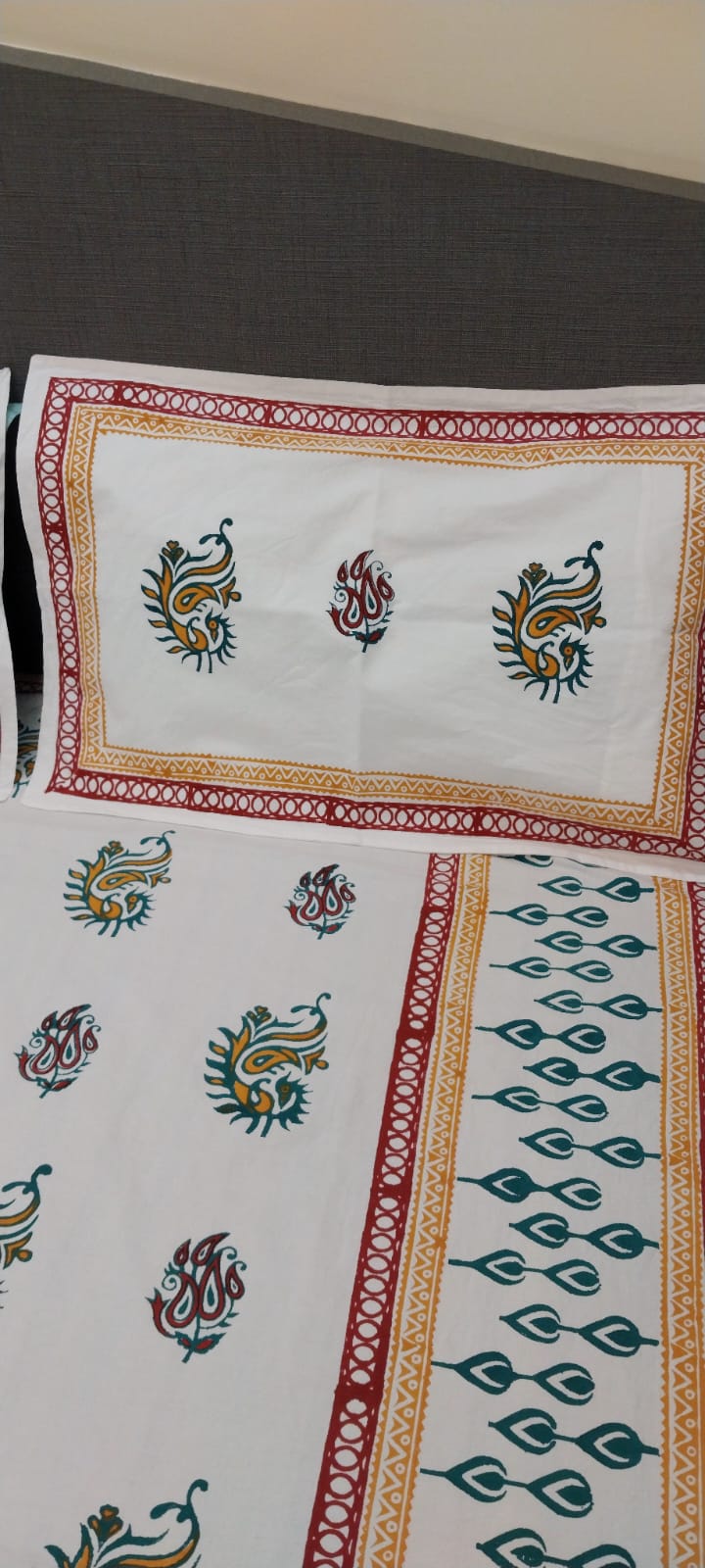 Leela – Hand Block Printed Diwan Bedsheet Set