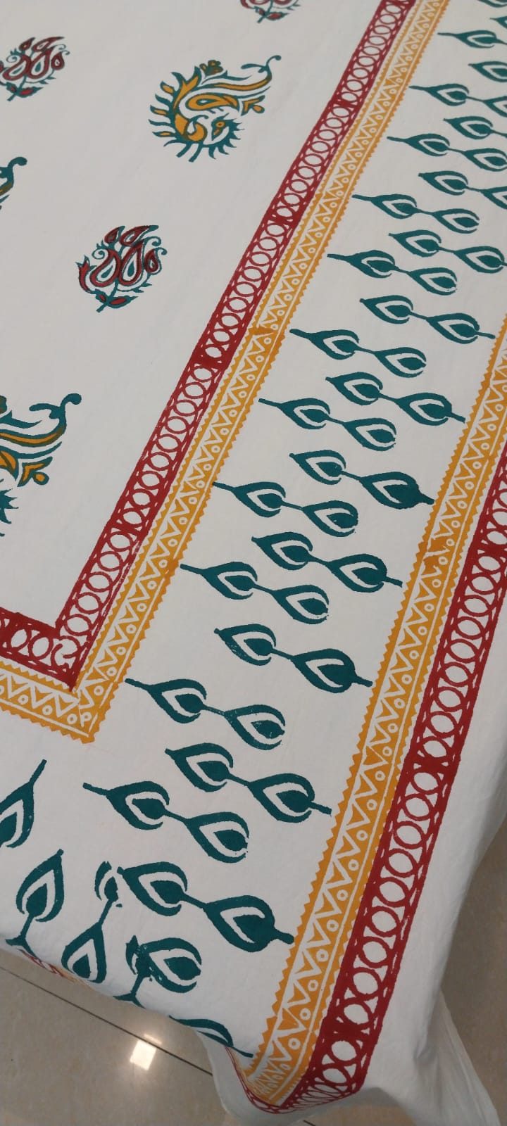 Leela – Hand Block Printed Diwan Bedsheet Set