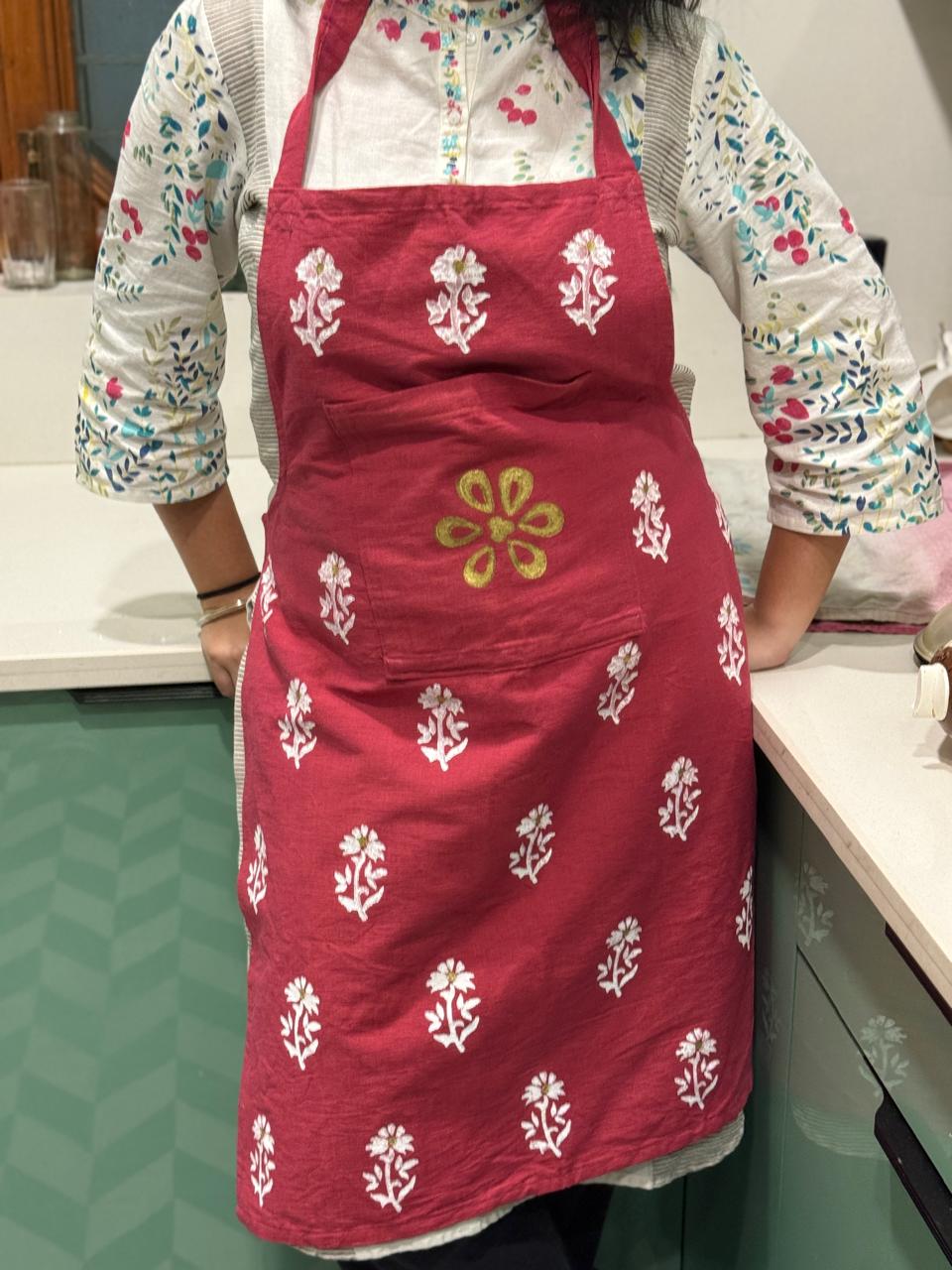 Tejika - Maroon Apron